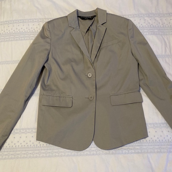 NORMA KAMALI Women’s Khaki Blazer, New Without Tags— never worn. Sz 6. - Picture 4 of 13